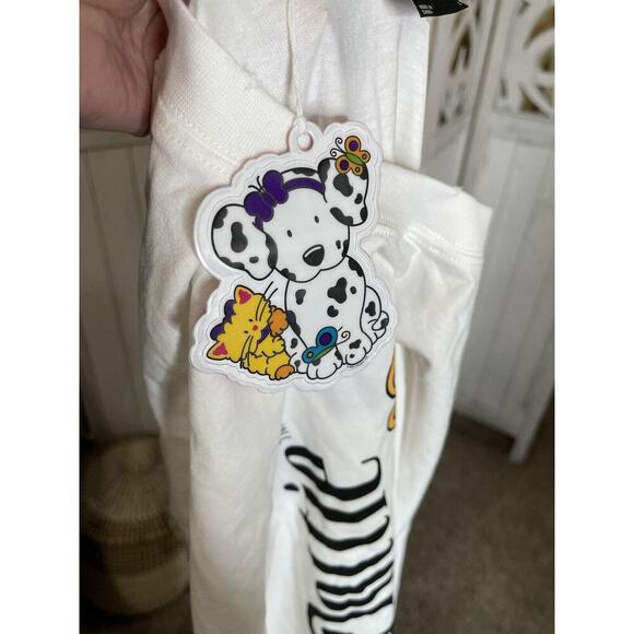 New! Dumbgood Spottie Dottie Sanrio Long Sleeve Graphic Tee Size Large - Picture 5 of 9